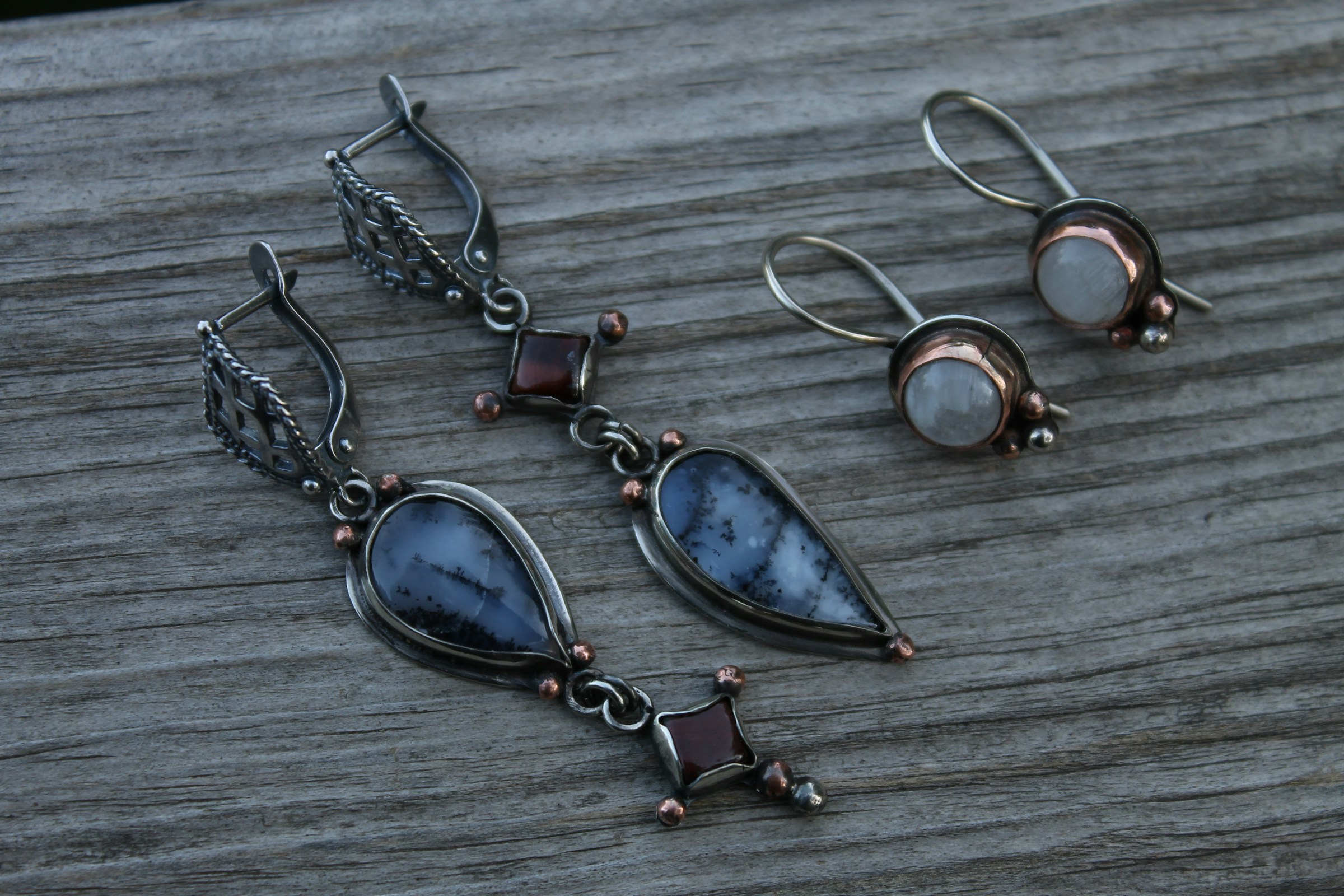 Elegant earrings collection